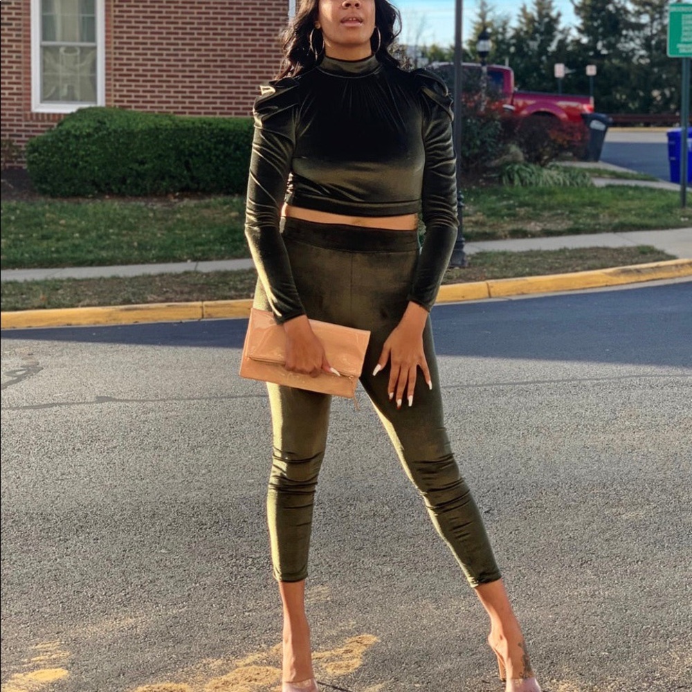 That’s rich 2 piece set
